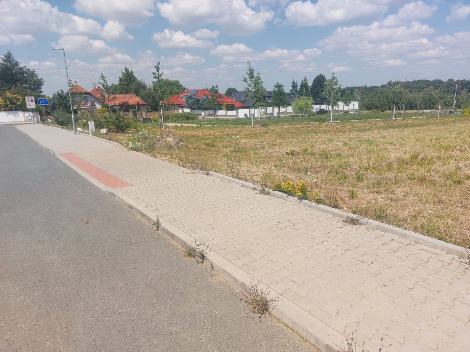 Prodej pozemku 877 m² — photo 3
