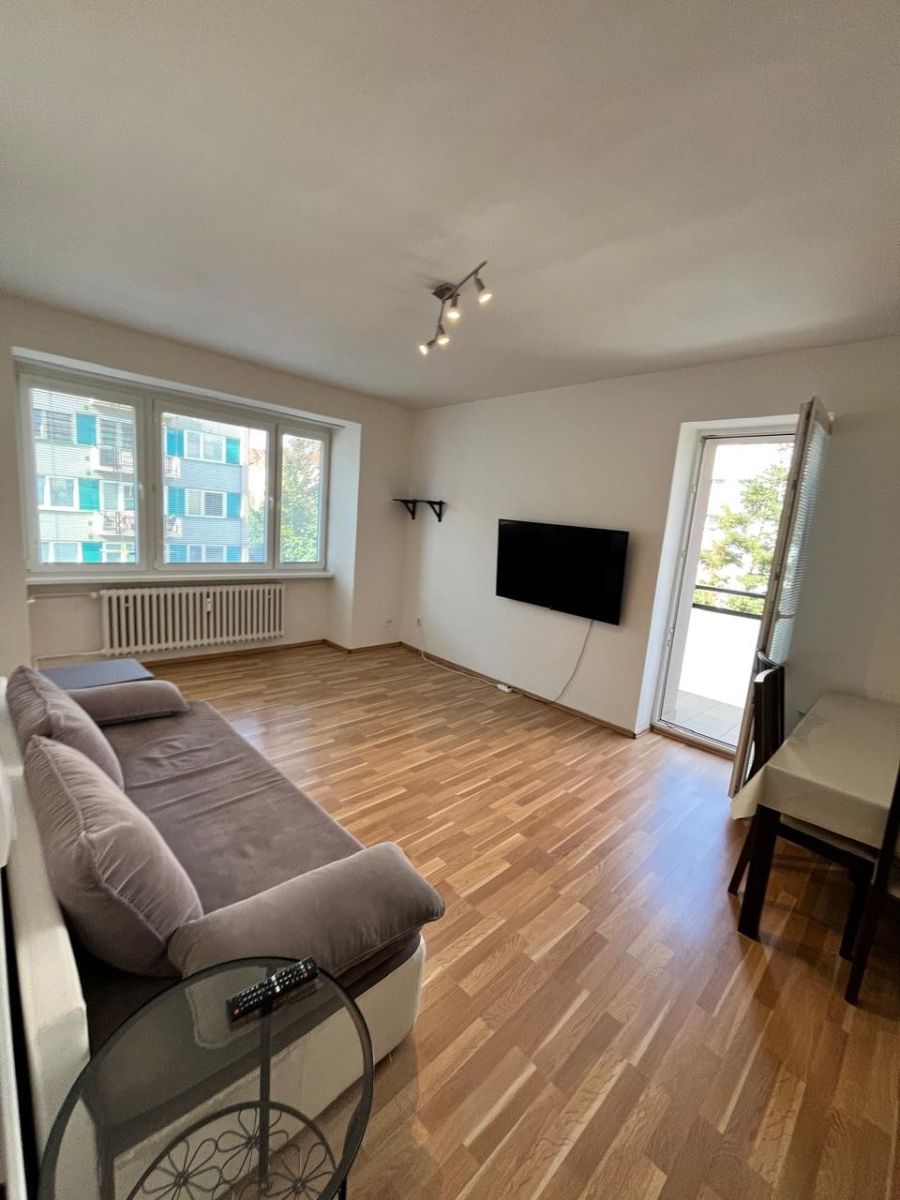 Pronájem bytu 3+1 72 m² — photo 3