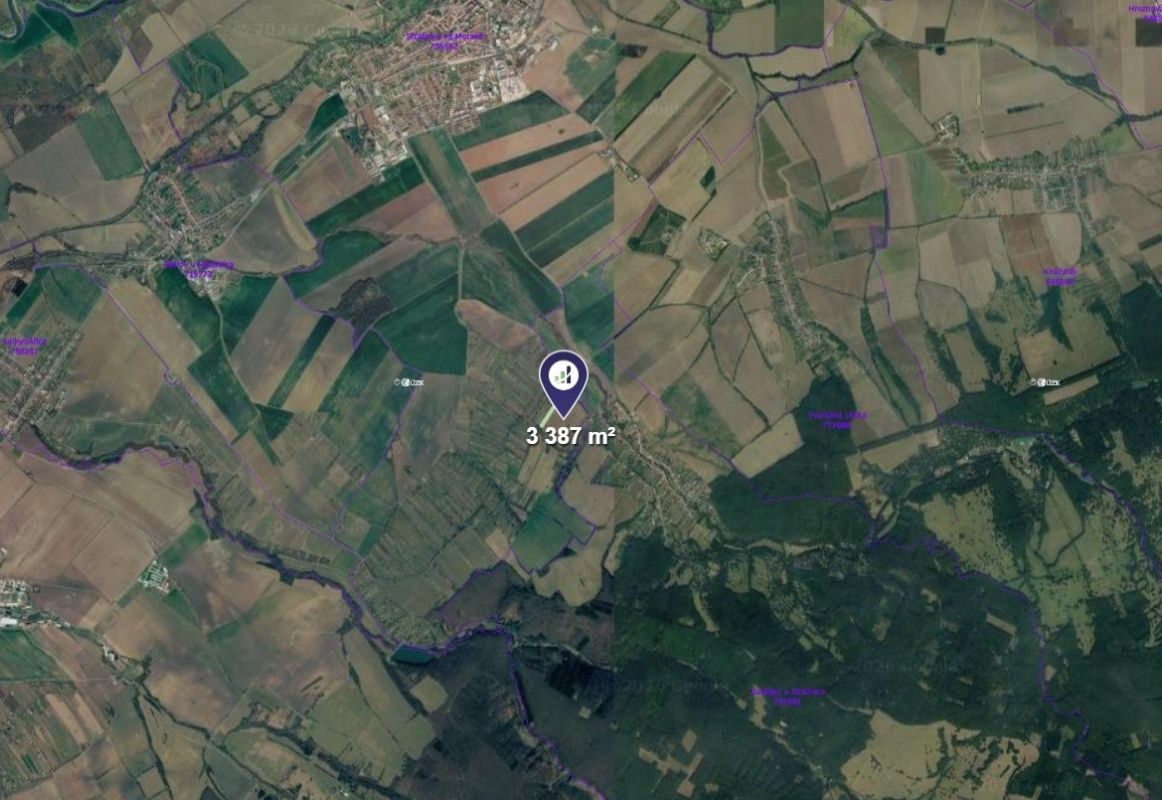 Prodej pozemku 1.111 m² — photo 2