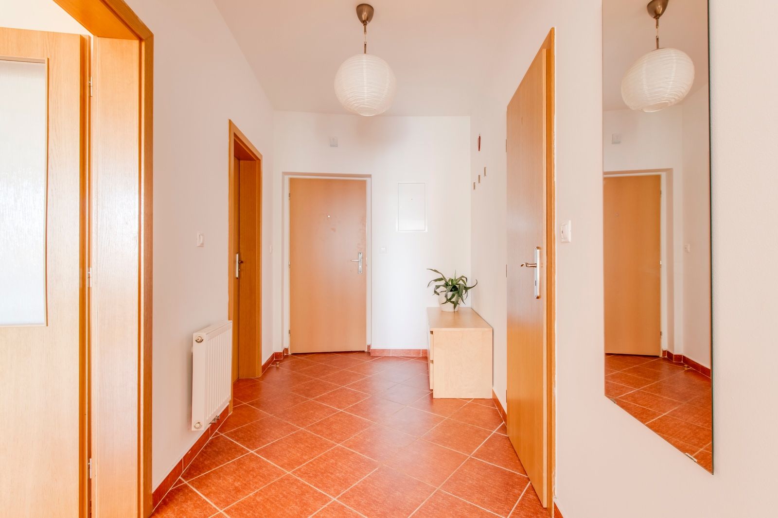 Pronájem bytu 2+kk 54 m² — photo 3