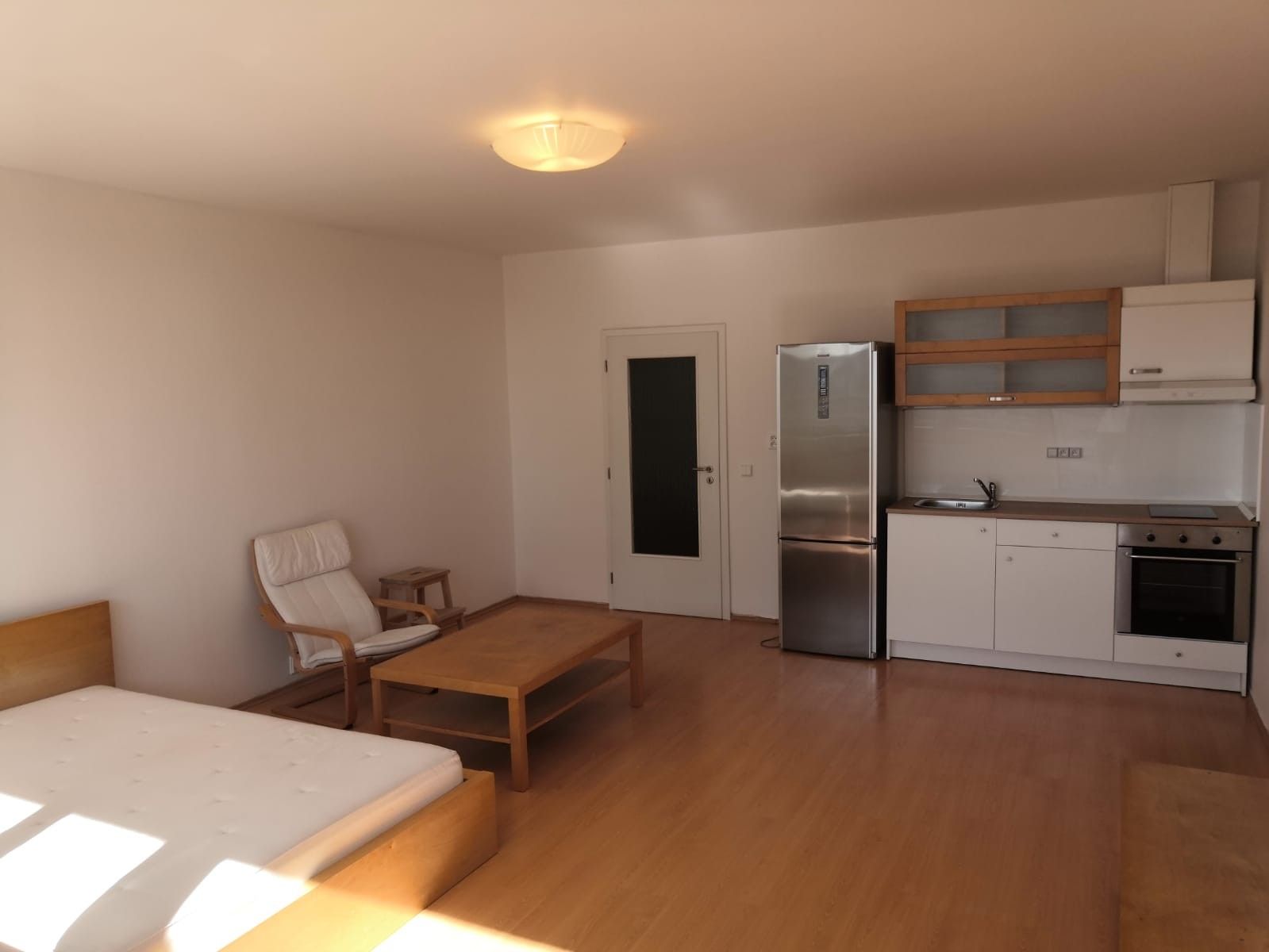 Pronájem bytu 1+kk 43 m² — photo 2