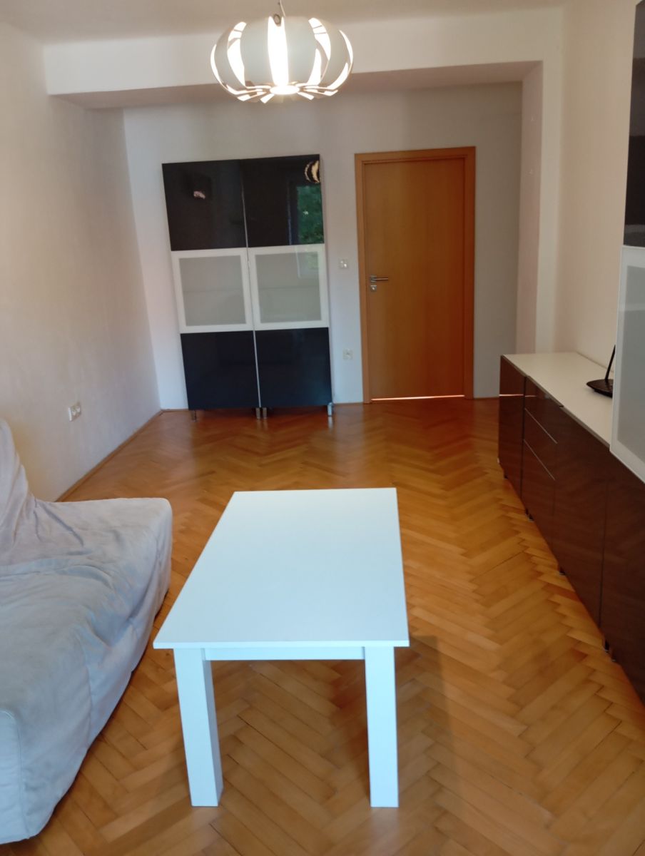 Pronájem bytu 2+1 53 m² — photo 2