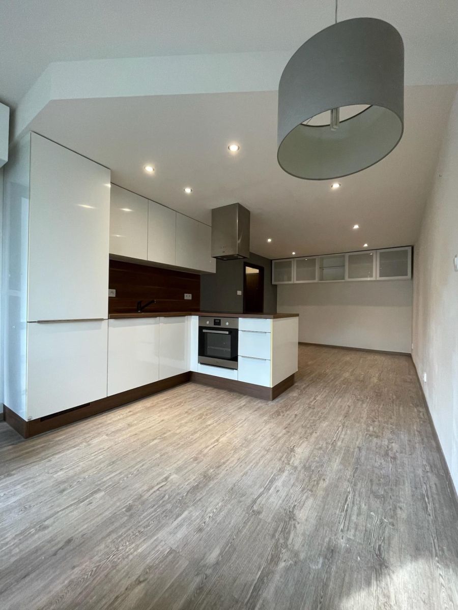 Pronájem bytu 2+kk 44 m²