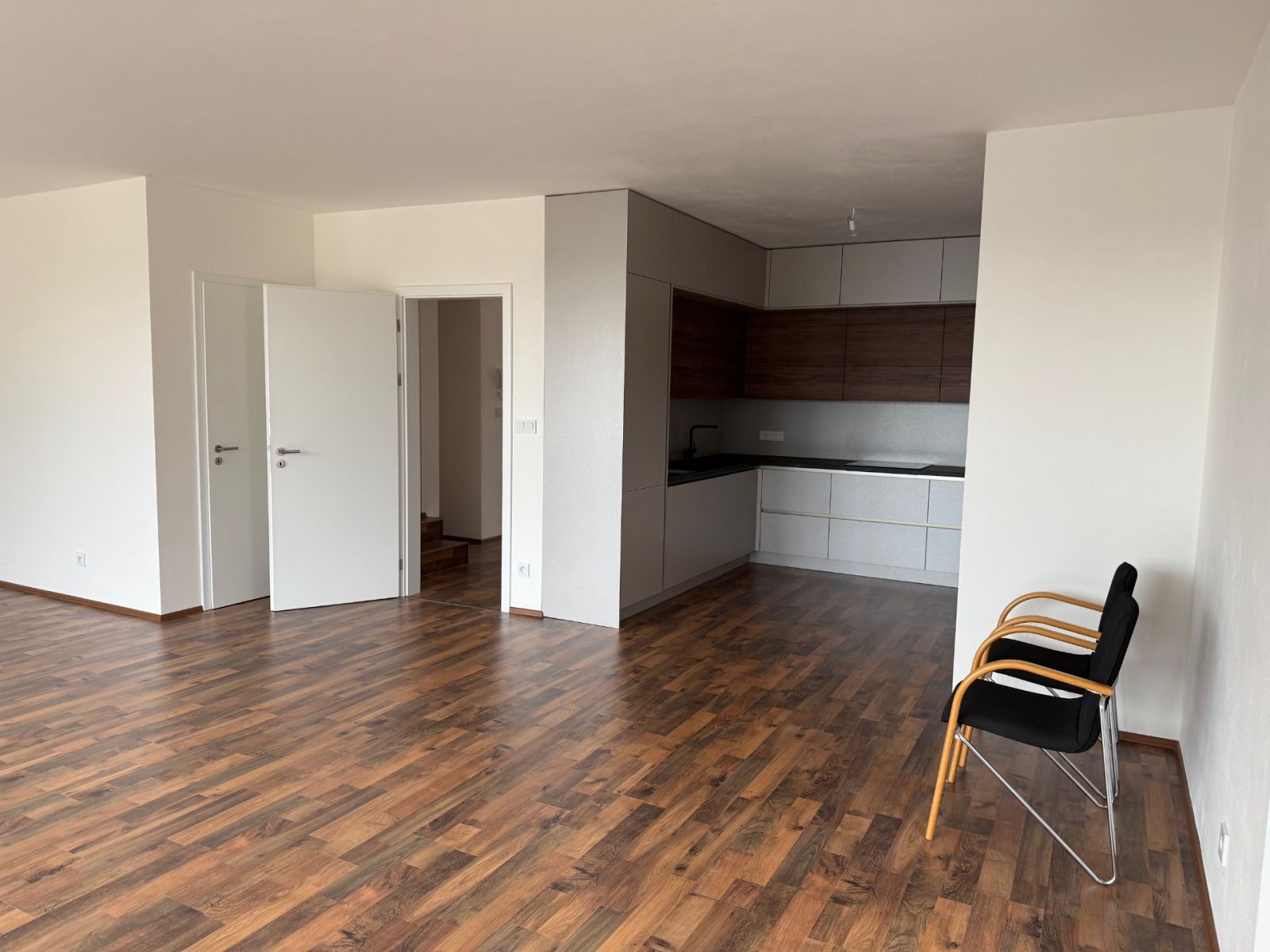 Pronájem bytu 5+kk 153 m² — photo 5