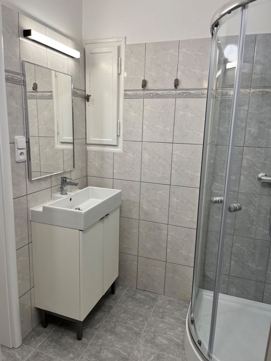 Pronájem bytu 2+kk 52 m² — photo 2