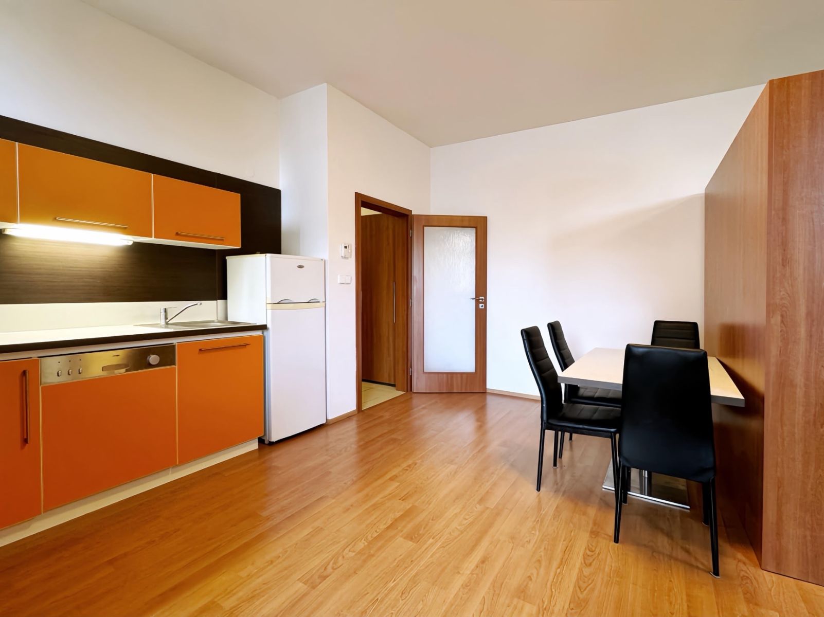 Pronájem bytu 1+kk 55 m² — photo 4