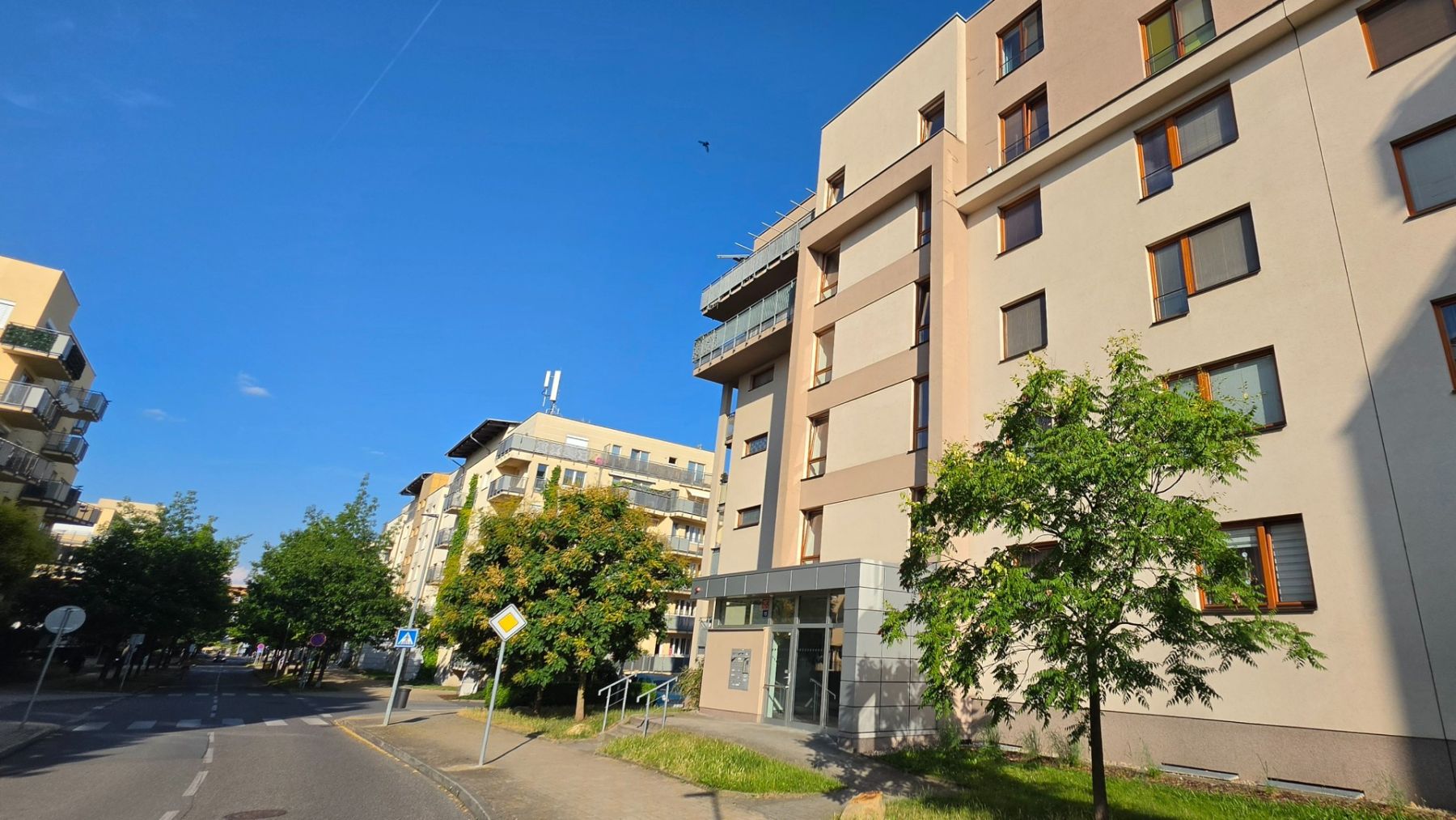 Pronájem bytu 2+kk 63 m²