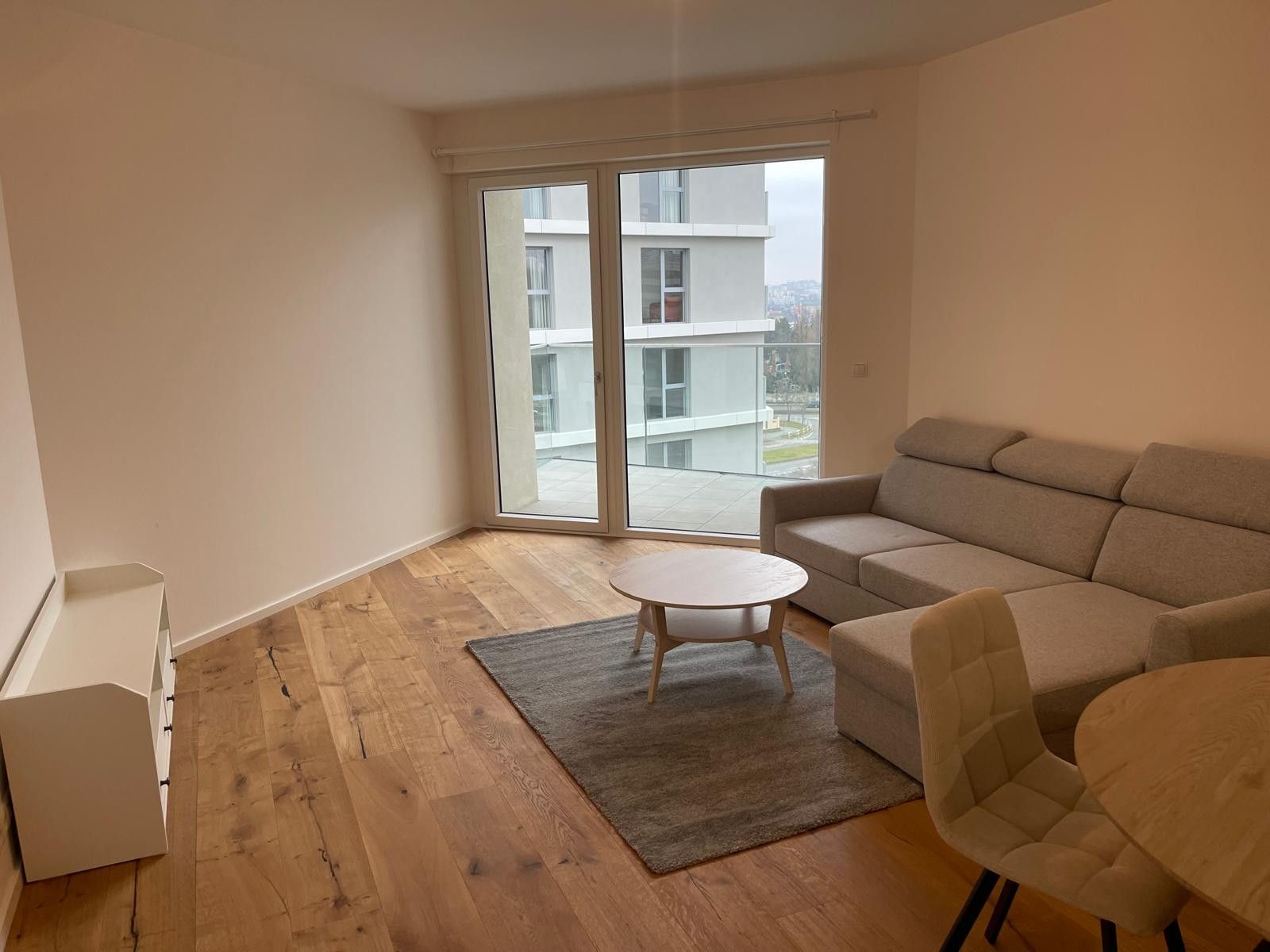 Pronájem bytu 2+kk 66 m² — photo 3