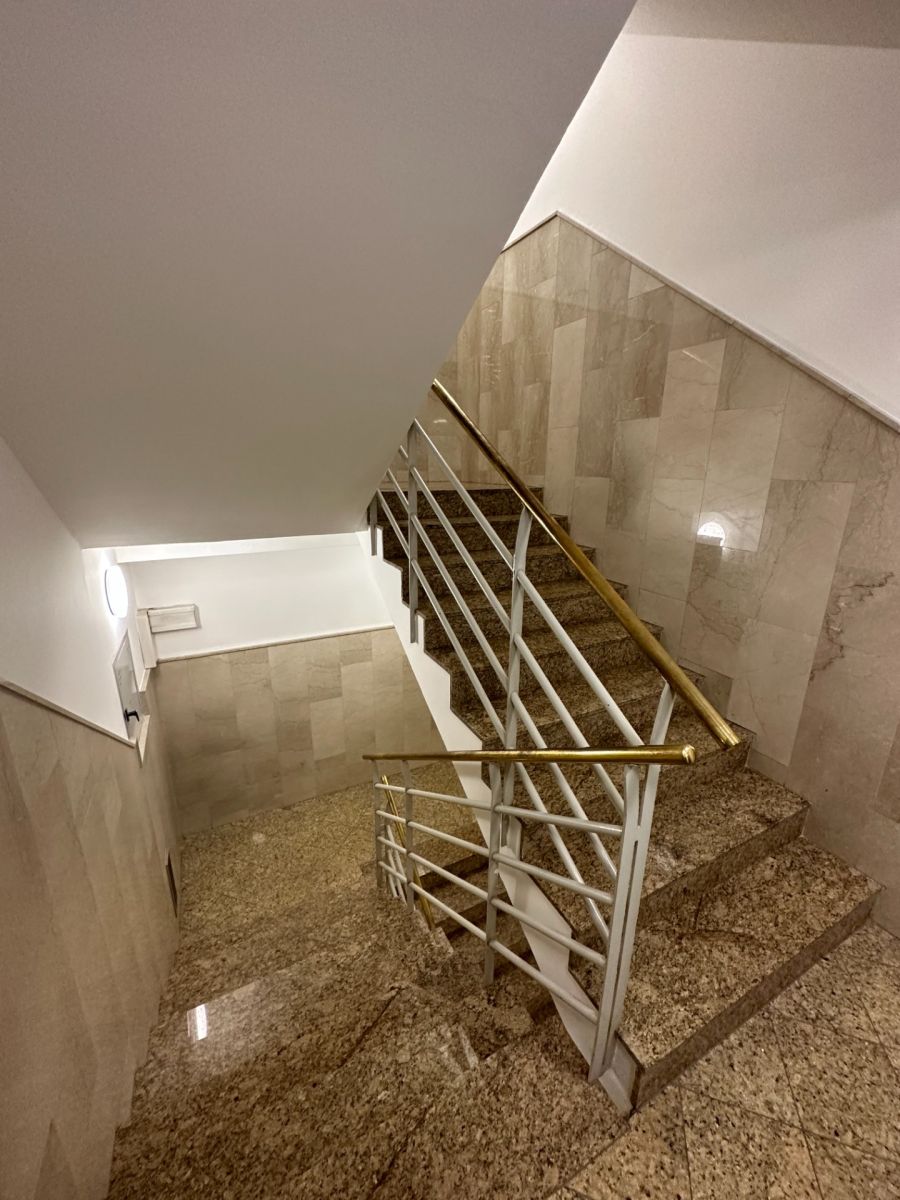 Pronájem kanceláře 30 m² — photo 2