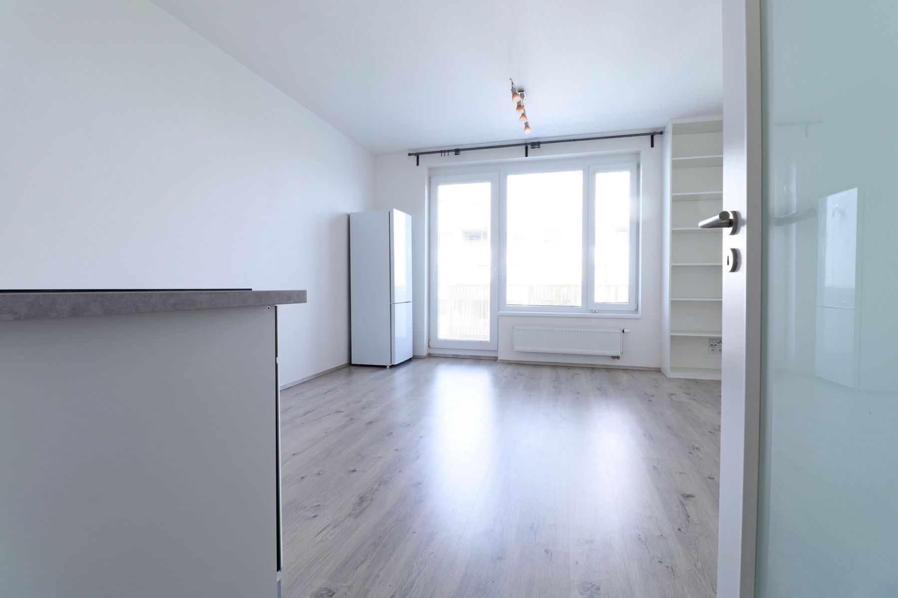 Pronájem bytu 1+kk 28 m² — photo 4