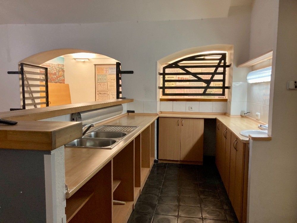 Pronájem nebytového prostoru 89 m² — photo 2