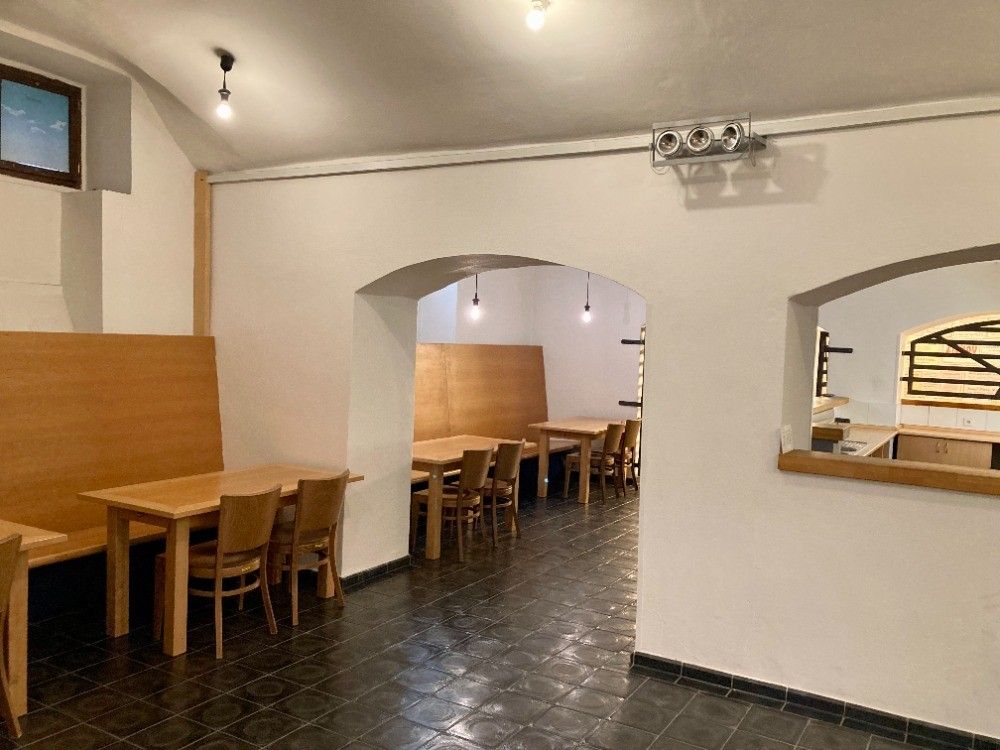 Pronájem nebytového prostoru 89 m²