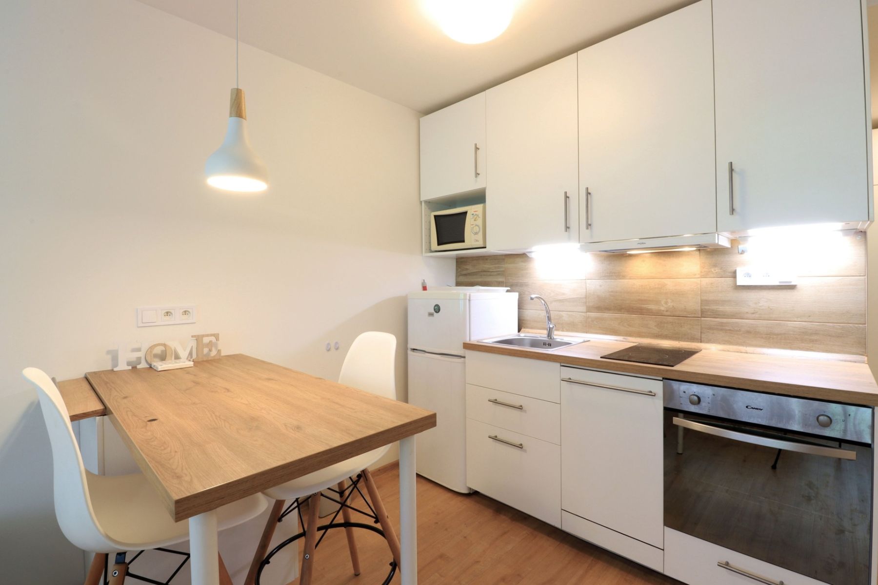 Pronájem bytu 1+kk 27 m² — photo 2