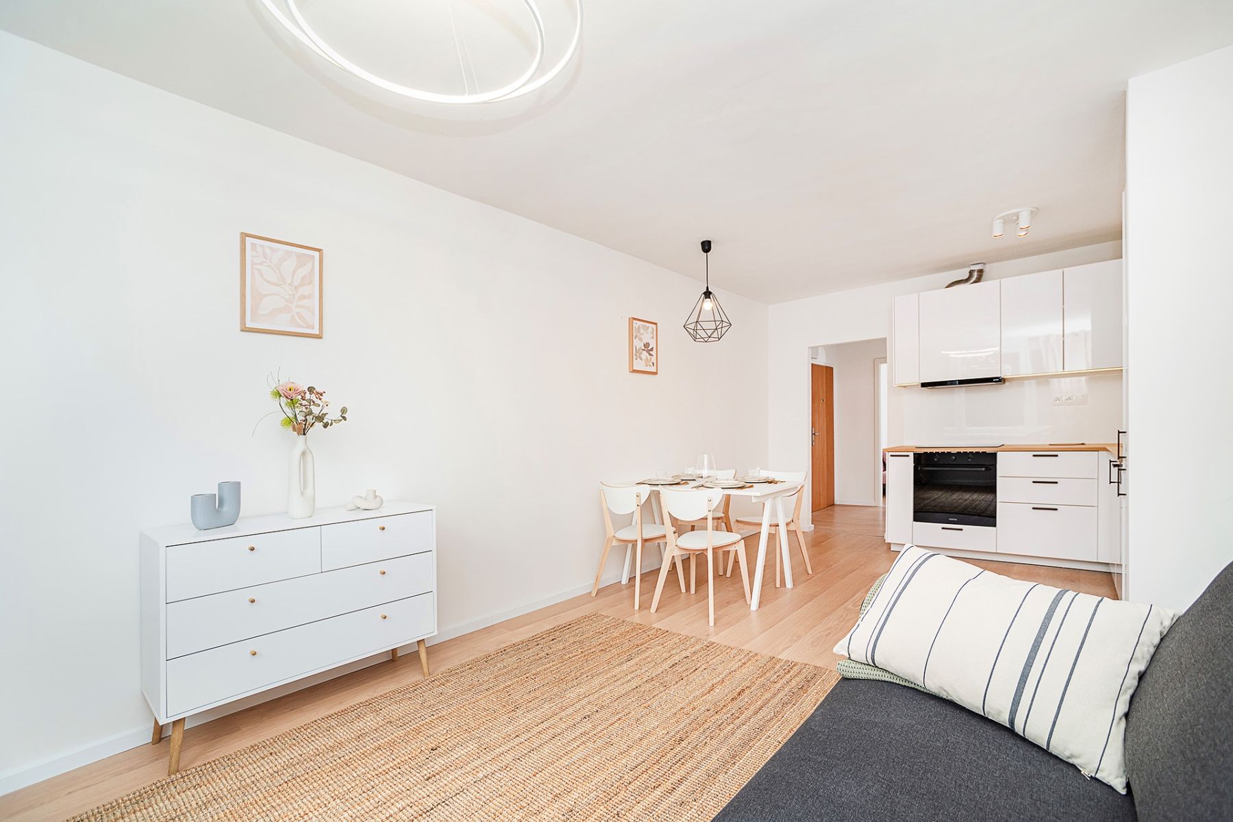 Prodej bytu 3+kk 57 m² — photo 2