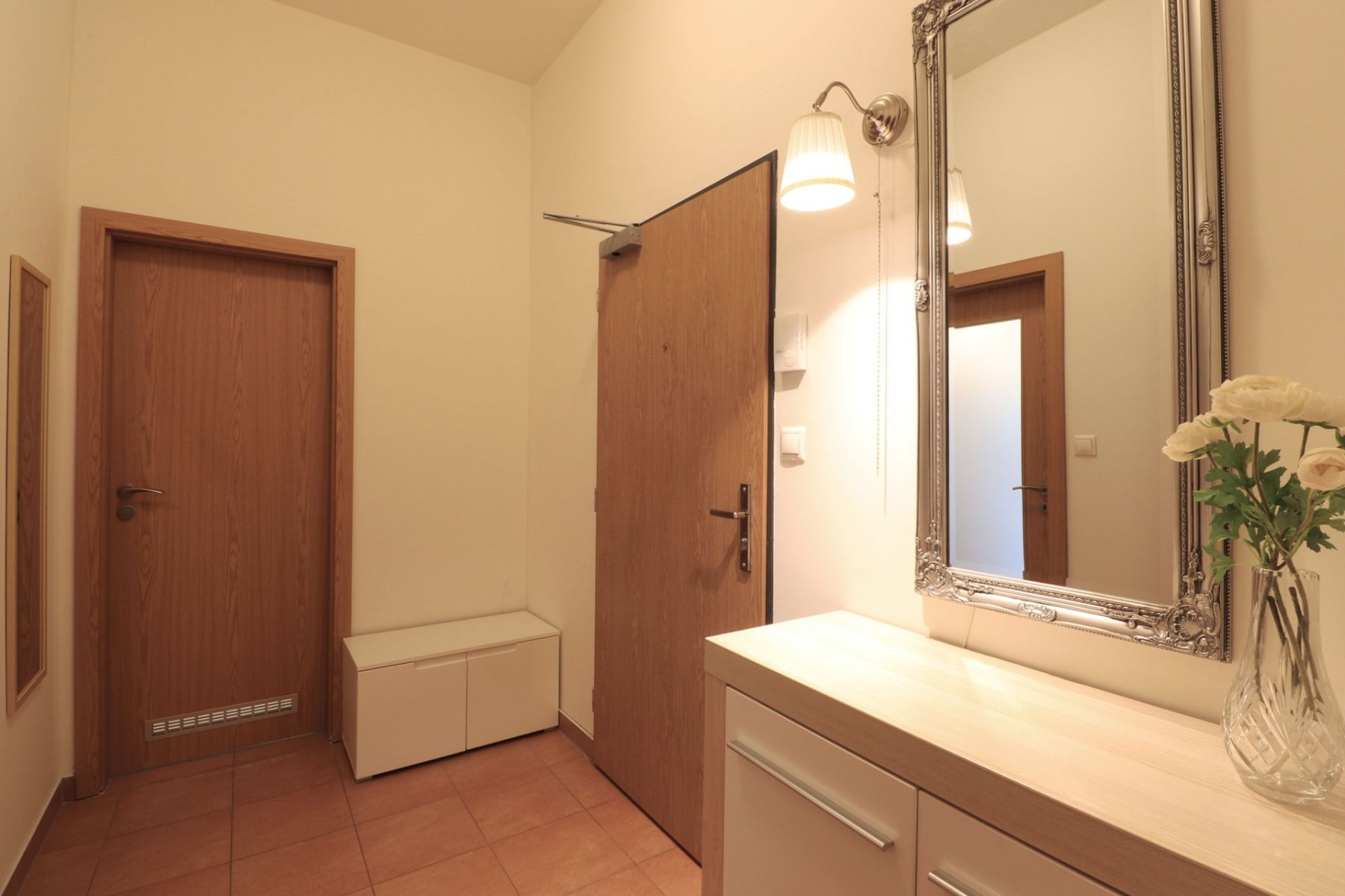Pronájem bytu 2+kk 56 m², Praha – náhled fotky 11