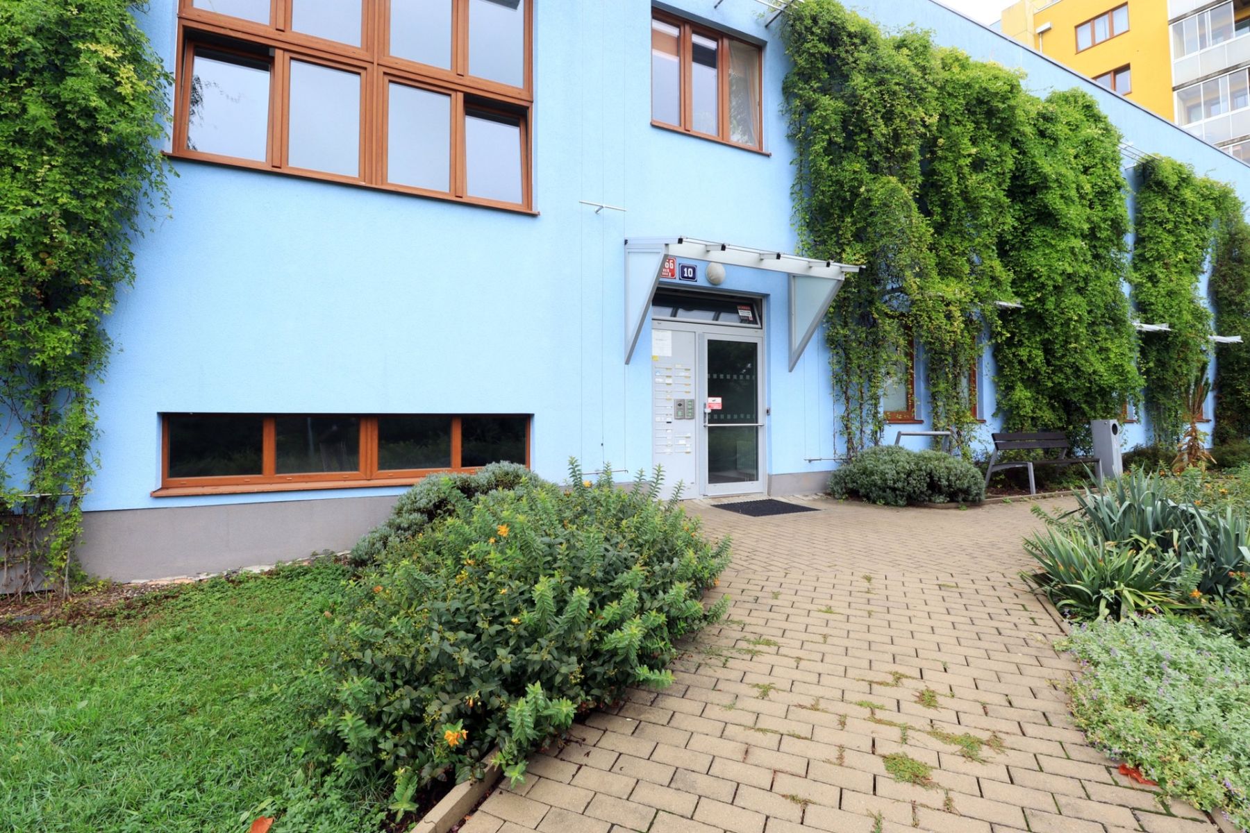 Pronájem bytu 2+kk 56 m², Praha – náhled fotky 14