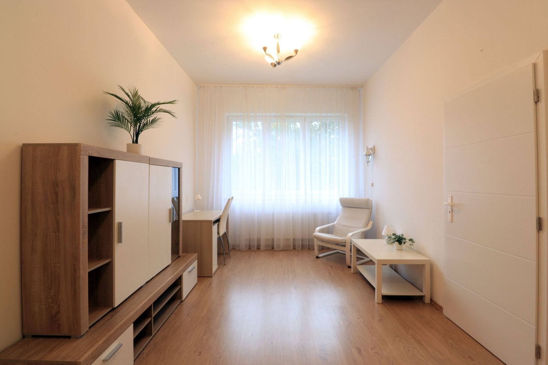 Pronájem bytu 2+kk 56 m², Praha – náhled fotky 2