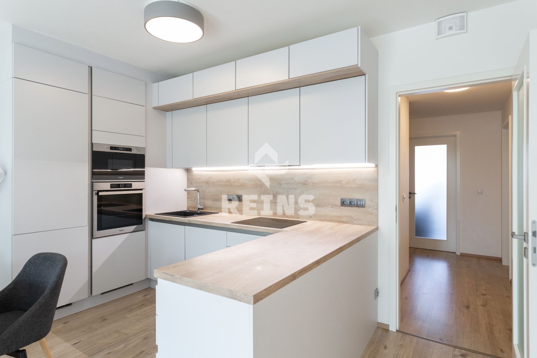 Prodej bytu 4+kk 140 m² — photo 2