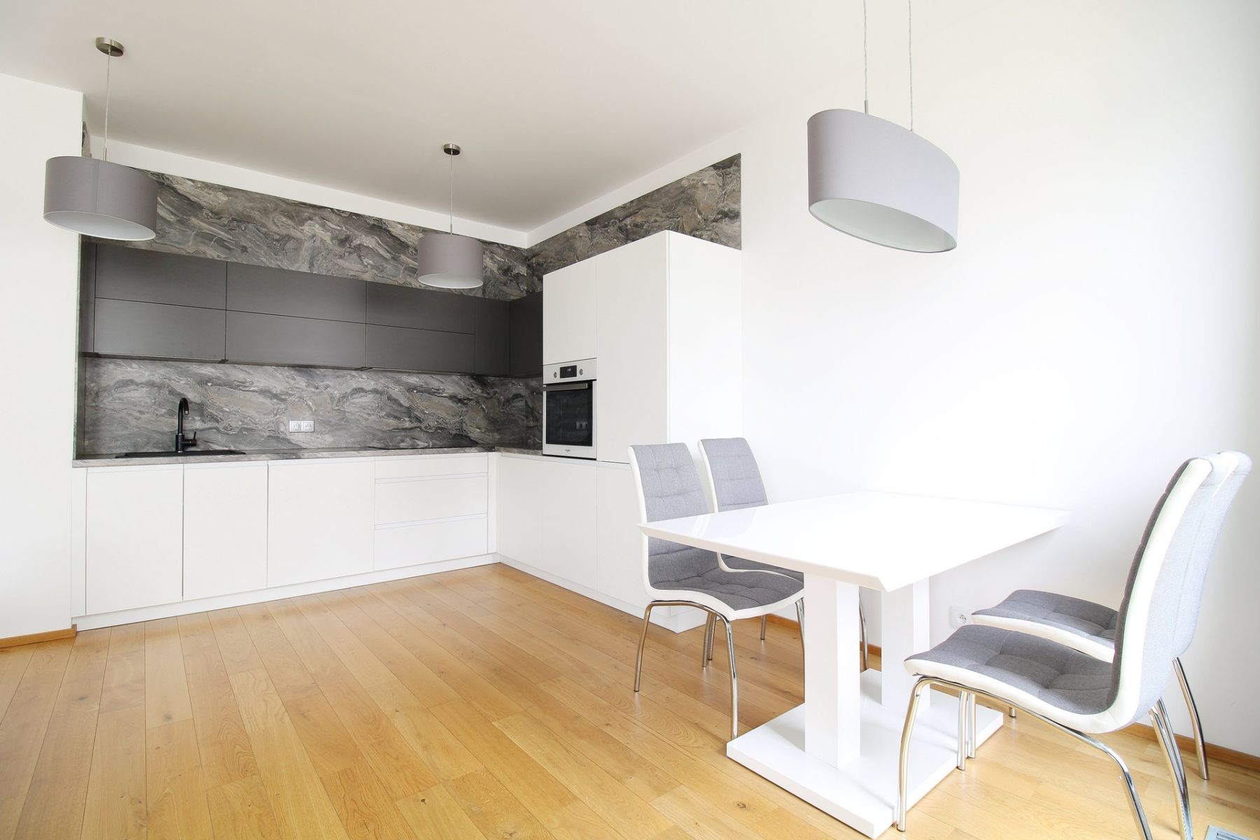 Pronájem bytu 2+kk 69 m² — photo 3