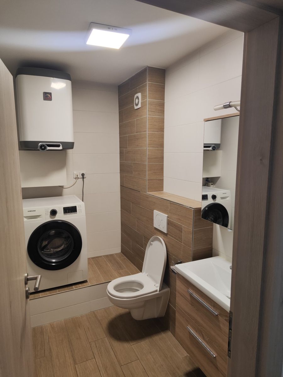 Pronájem bytu 2+kk 40 m² — photo 2
