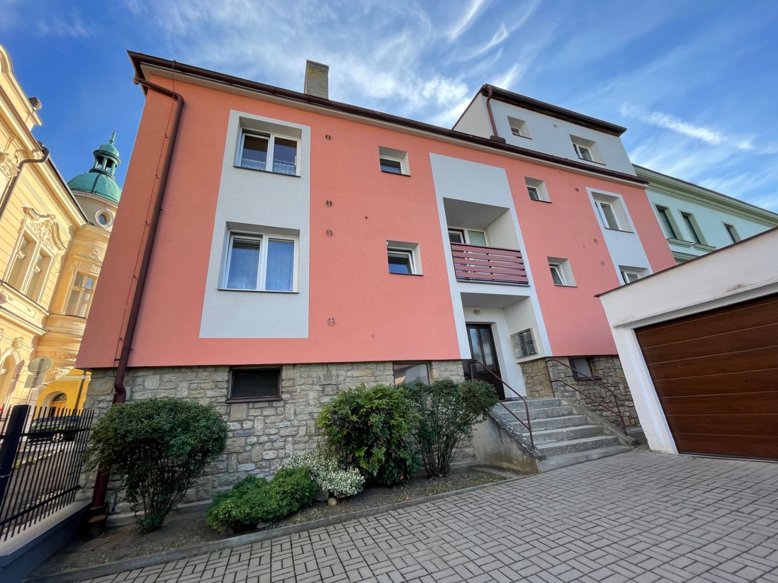 Pronájem bytu 2+kk 55 m² — photo 2