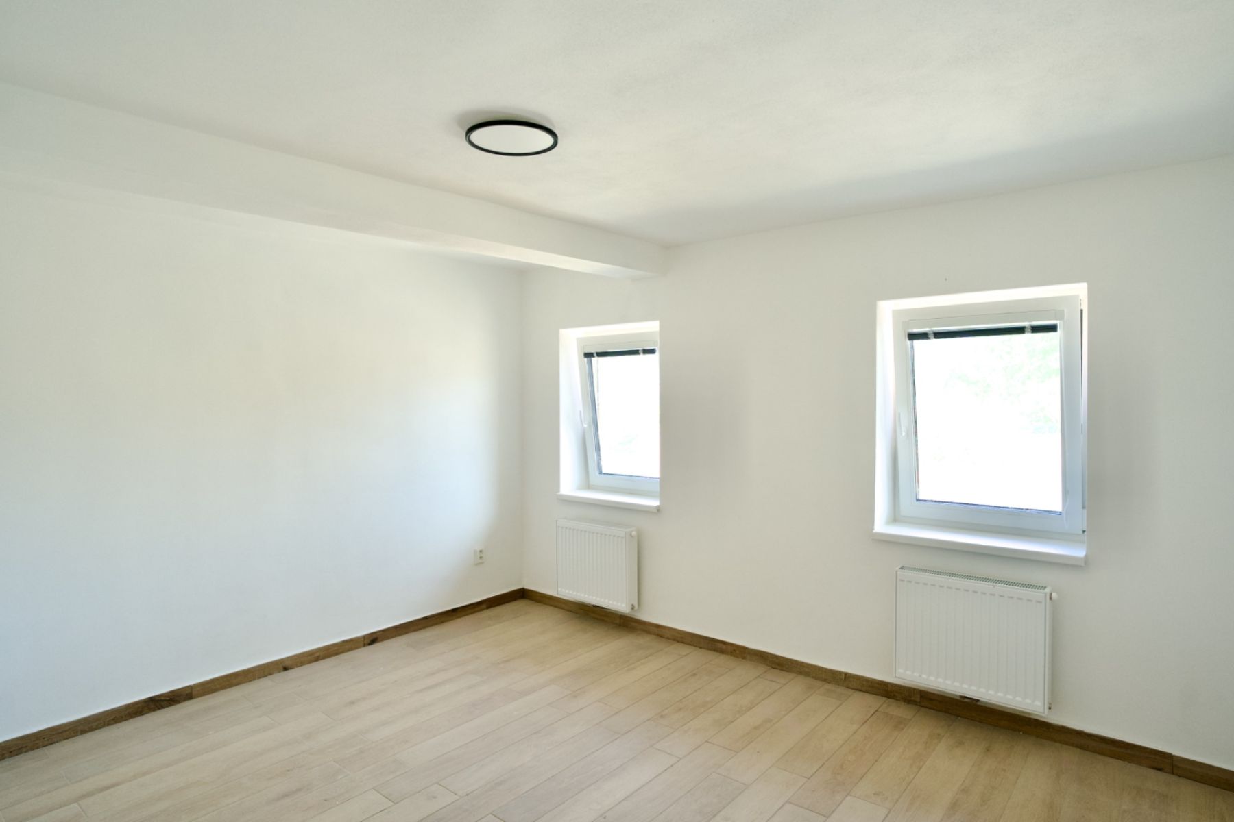 Pronájem bytu 2+kk 42 m² — photo 2