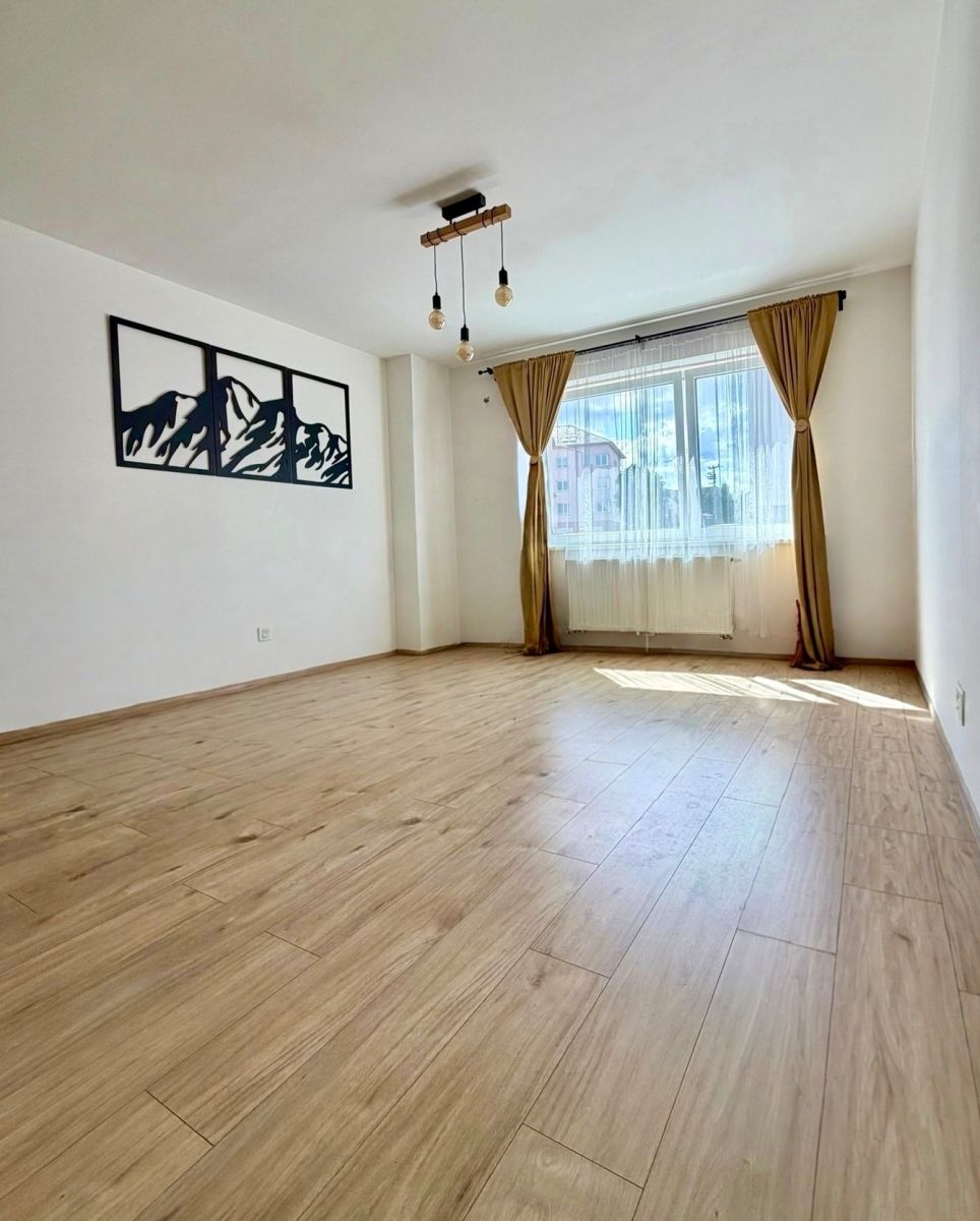 Pronájem bytu 2+kk 65 m² — photo 3