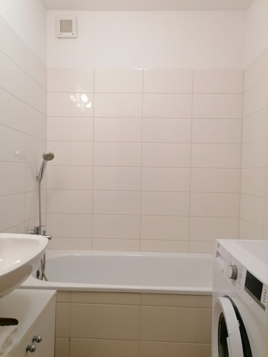 Prenájom bytu 1-izbový 42 m² — photo 4