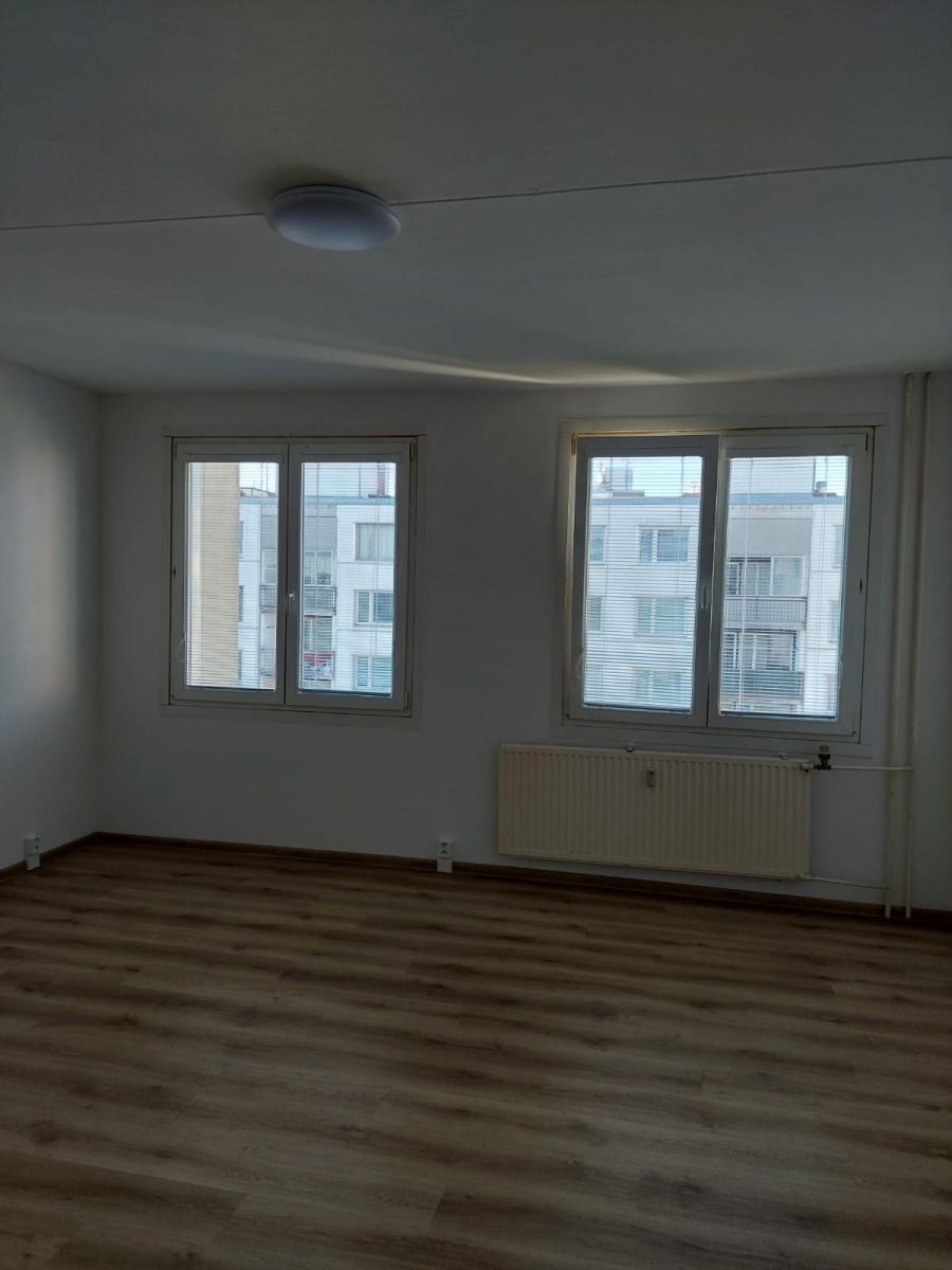 Pronájem bytu 1+kk 33 m² — photo 3