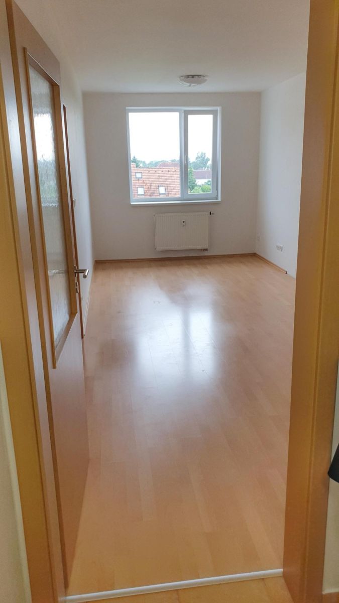 Pronájem bytu 2+kk 38 m² — photo 4