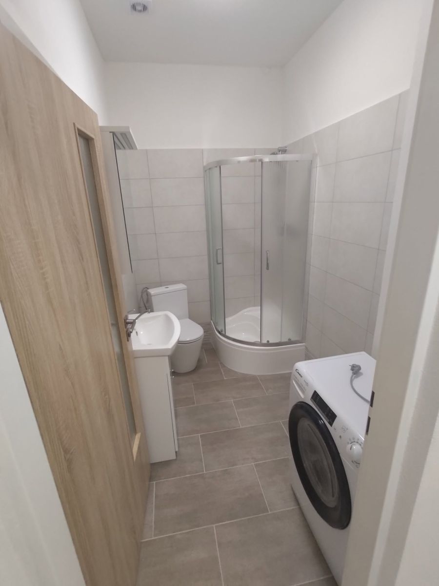 Pronájem bytu 1+1 28 m² — photo 5