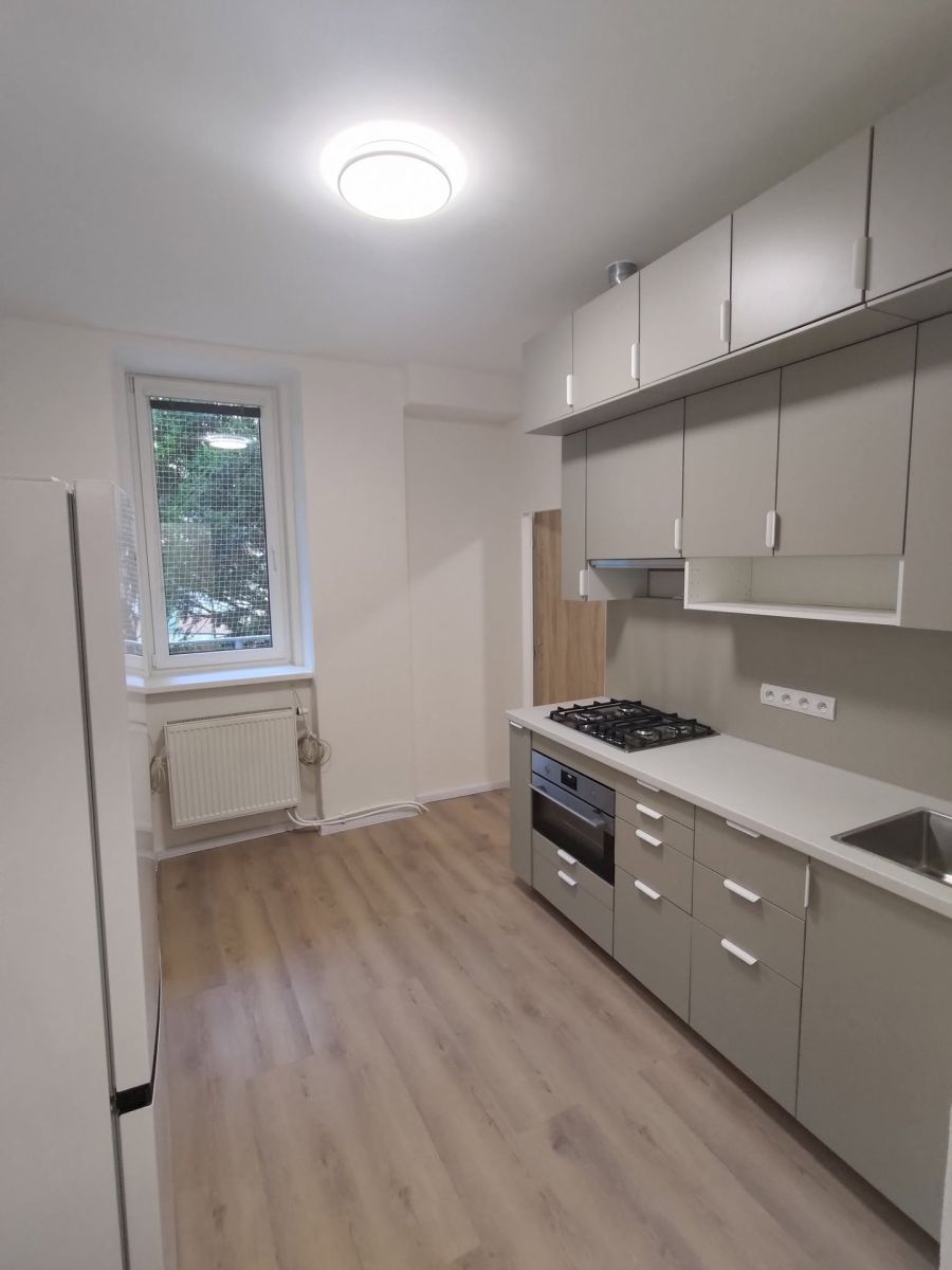 Pronájem bytu 1+1 28 m² — photo 3