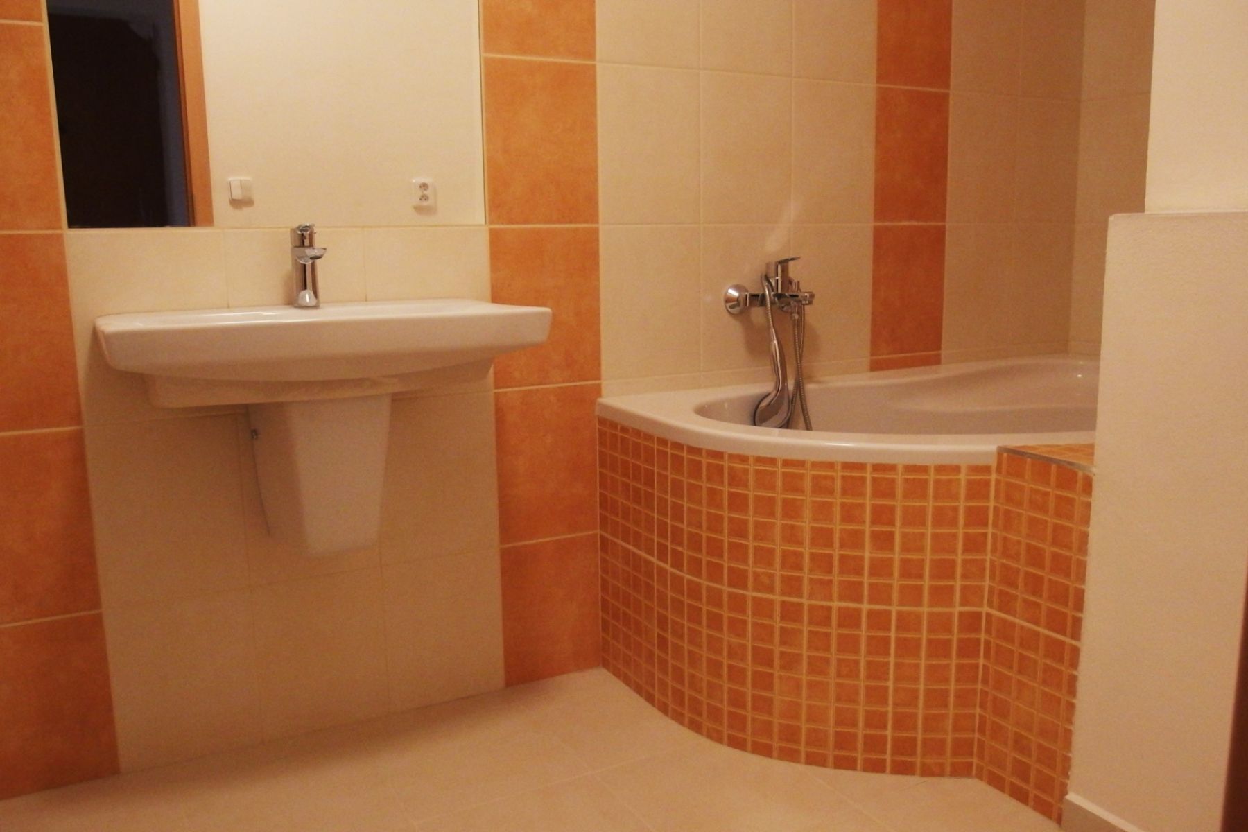 Pronájem bytu 2+1 57 m² — photo 3