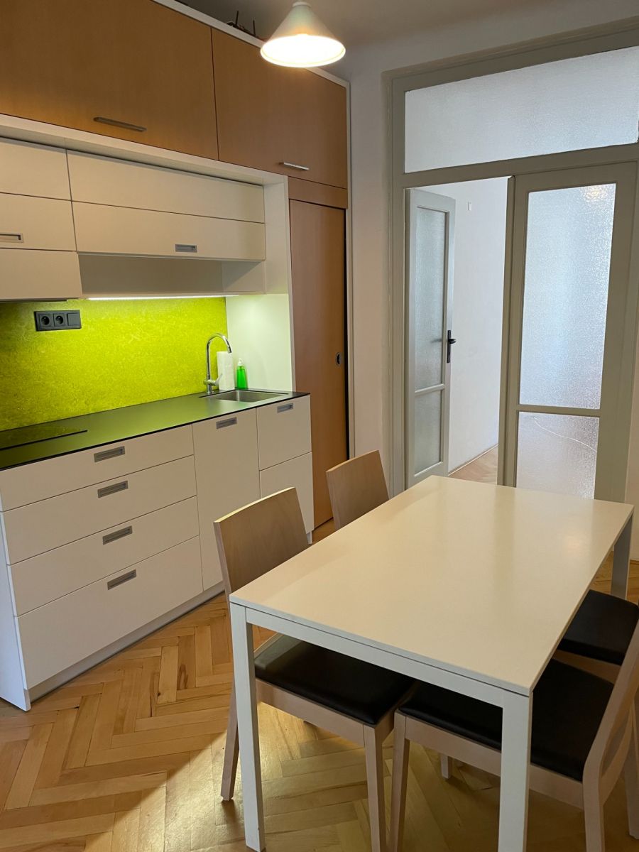 Pronájem bytu 2+1 50 m² — photo 2