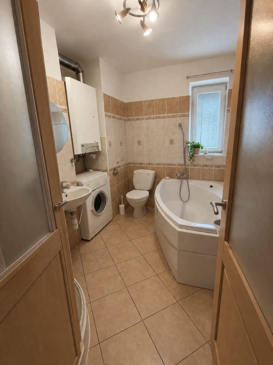 Pronájem bytu 3+1 75 m² — photo 3