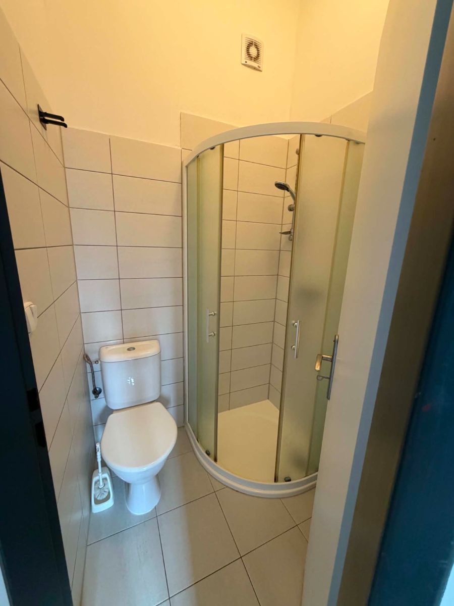 Pronájem bytu 1+kk 15 m² — photo 4