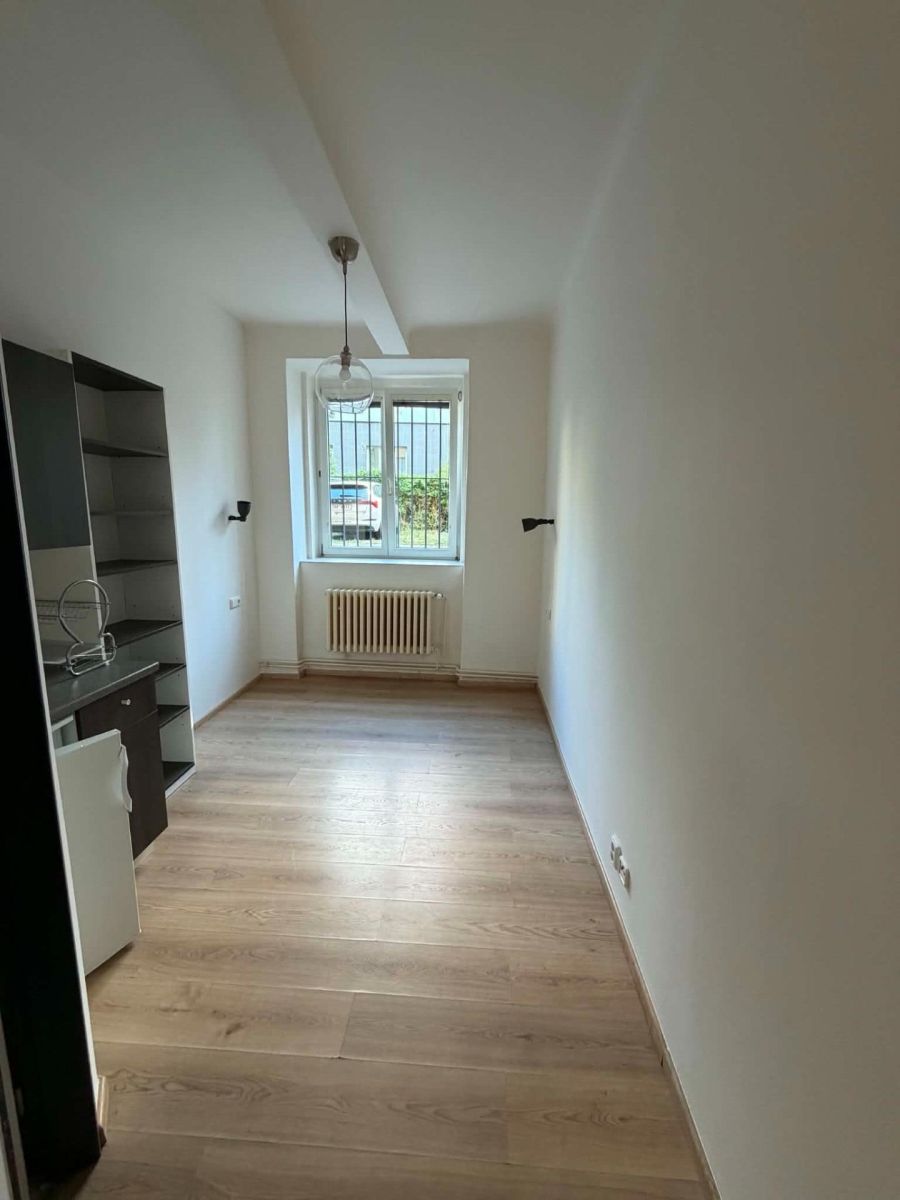Pronájem bytu 1+kk 15 m² — photo 2