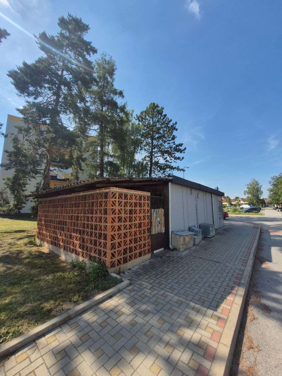 Pronájem nebytového prostoru 75 m² — photo 3