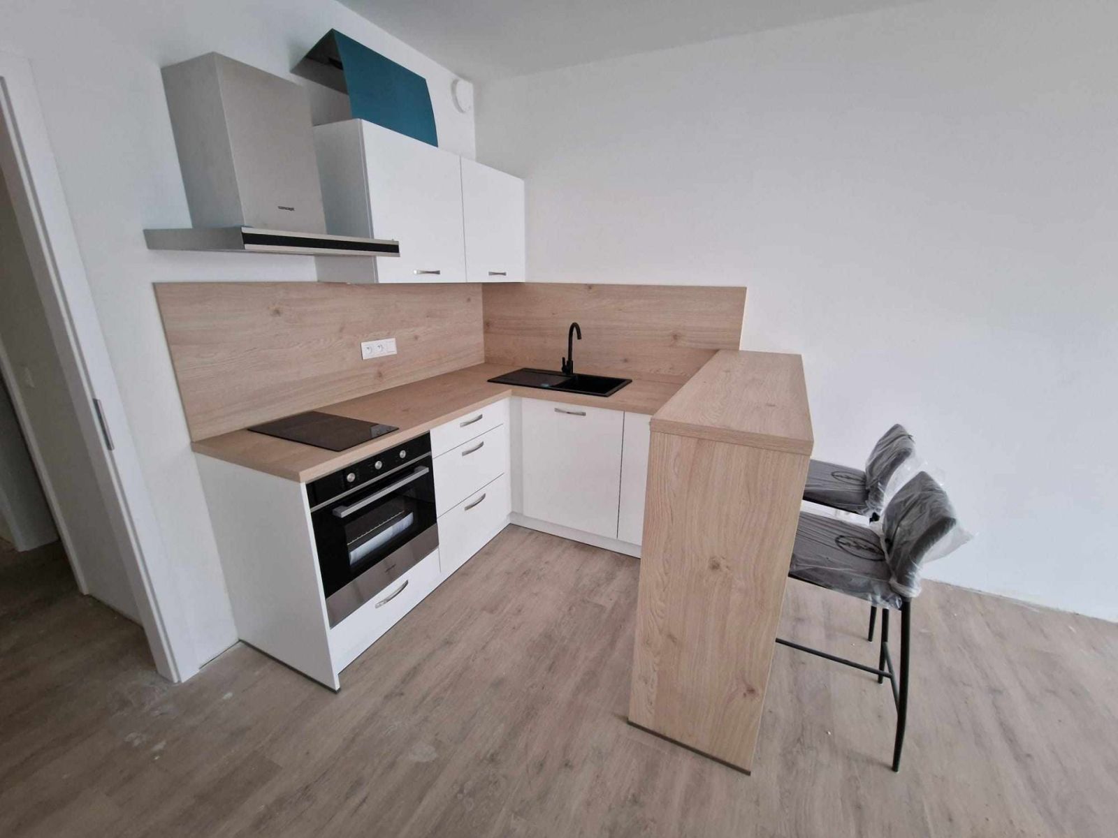 Pronájem bytu 1+kk 35 m²