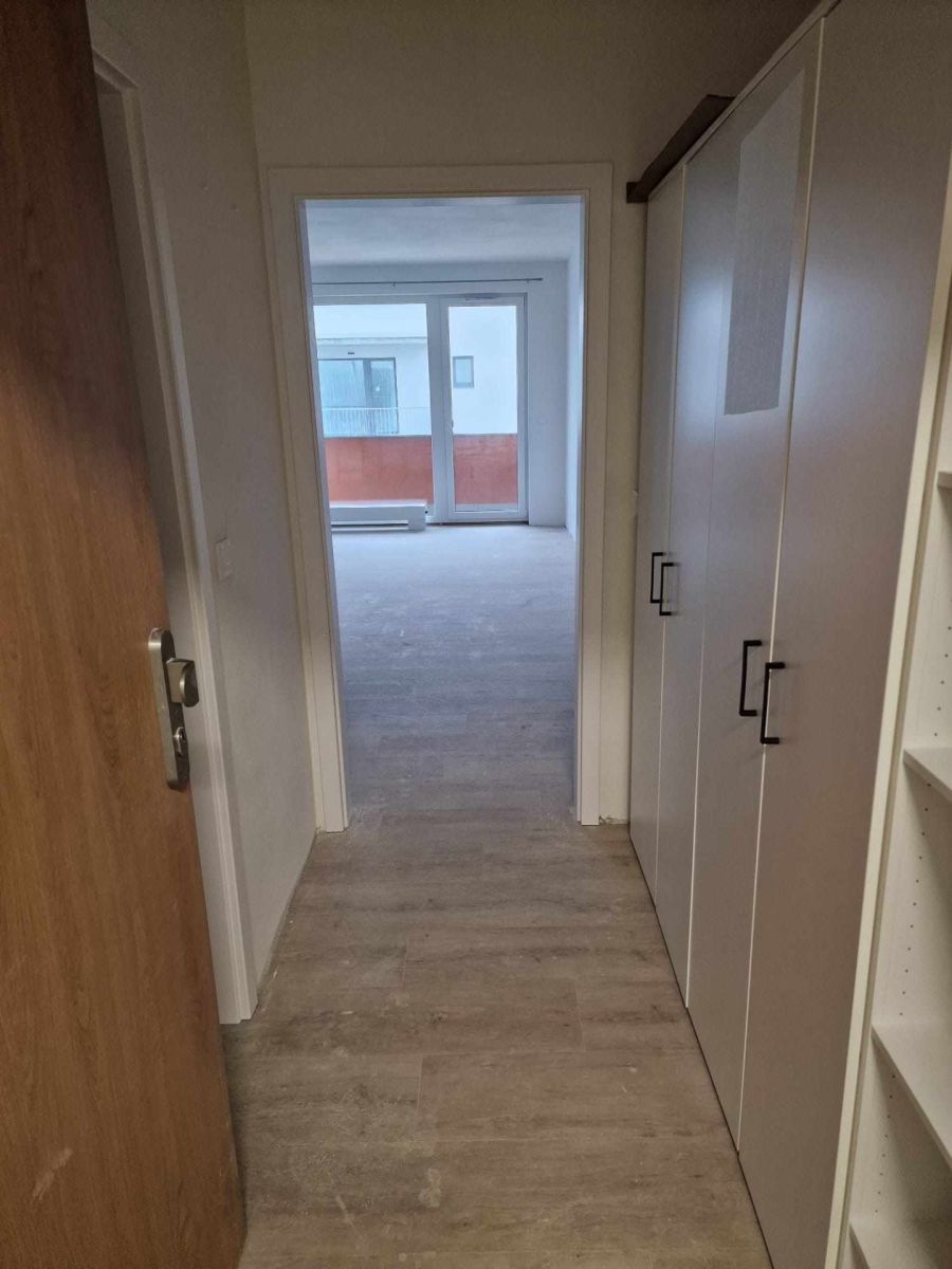 Pronájem bytu 1+kk 35 m² — photo 3