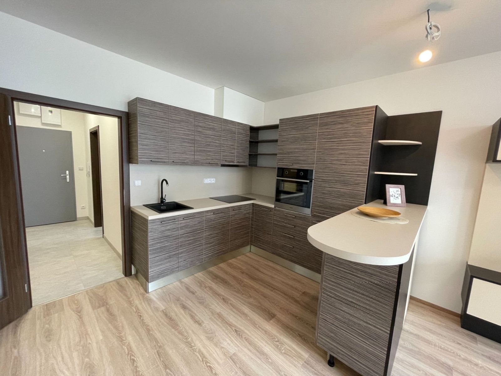 Prodej bytu 2+kk 48 m² — photo 2
