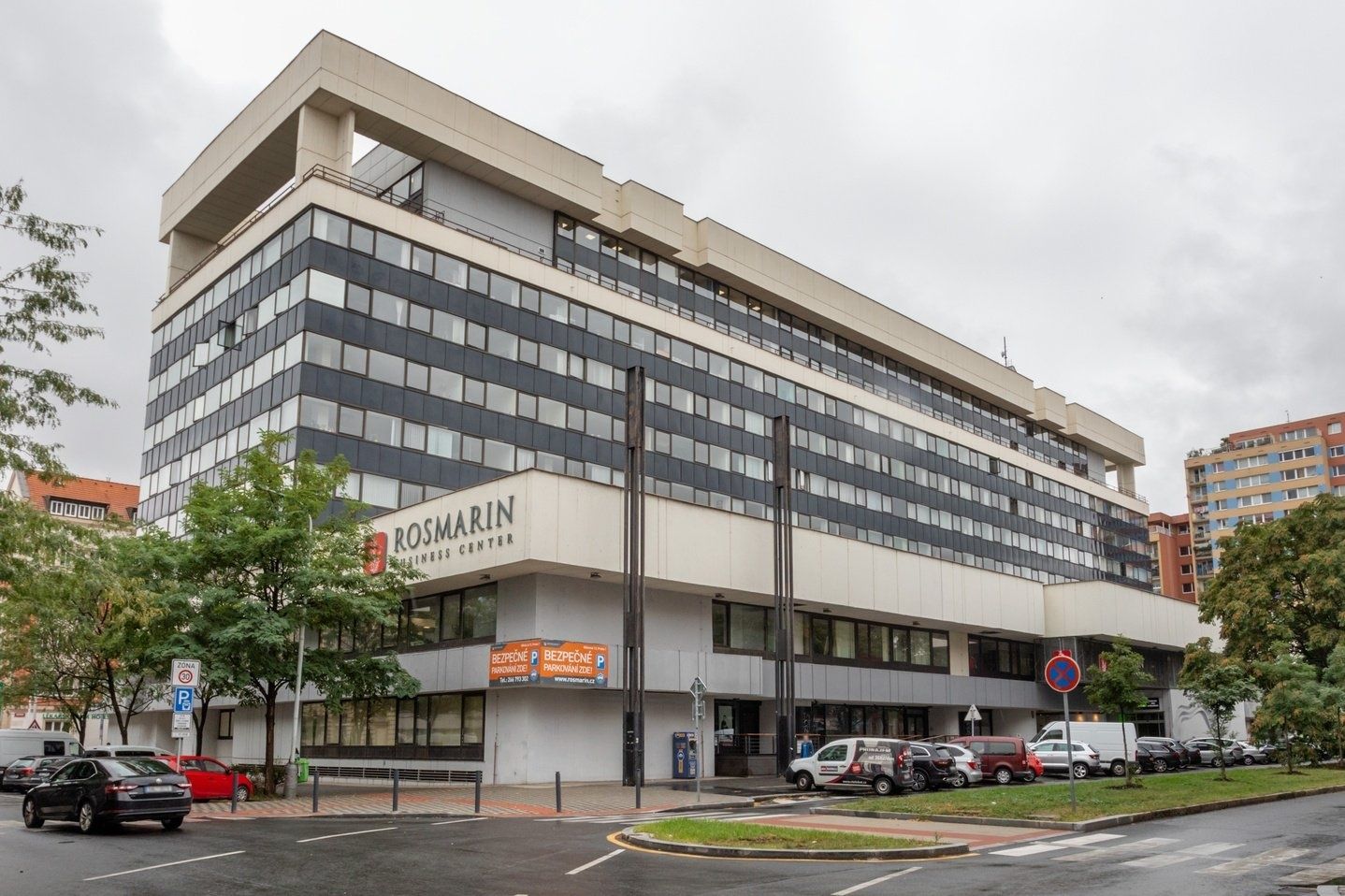 Pronájem kanceláře 50 m² — photo 2