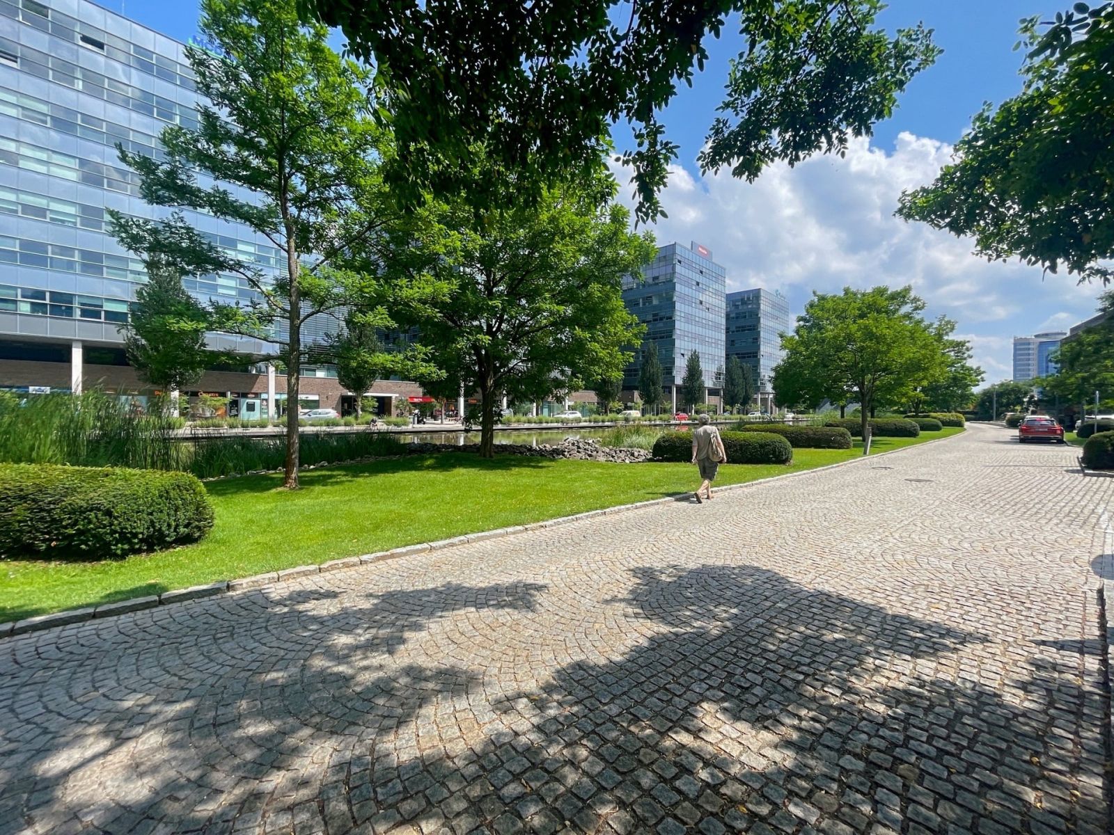 Pronájem kanceláře 120 m² — photo 3
