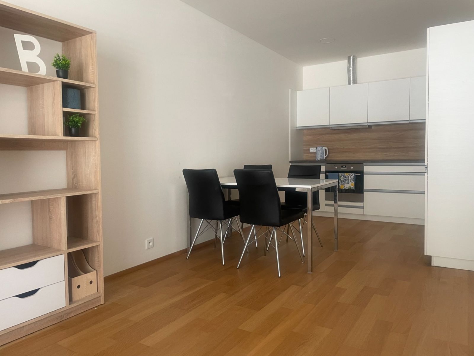 Pronájem bytu 2+kk 52 m² — photo 3