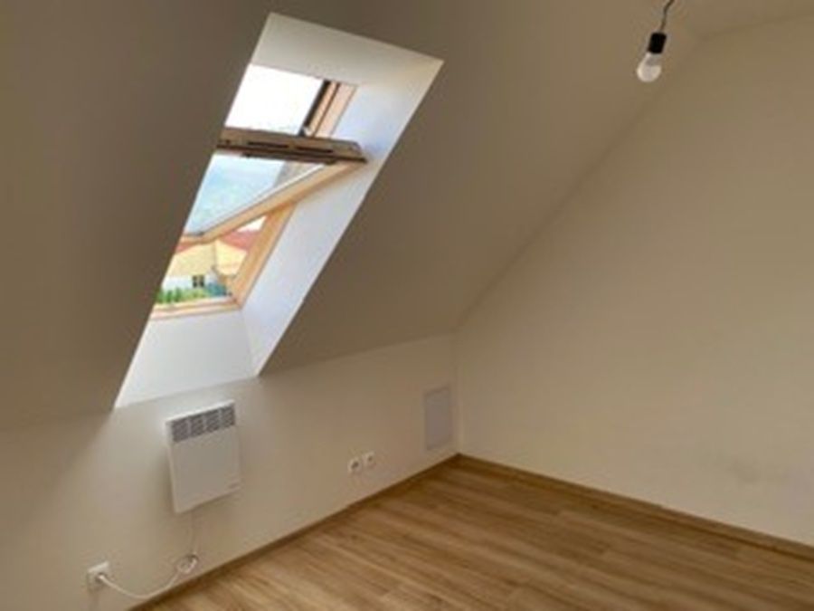 Pronájem bytu 1+kk 18 m² — photo 2
