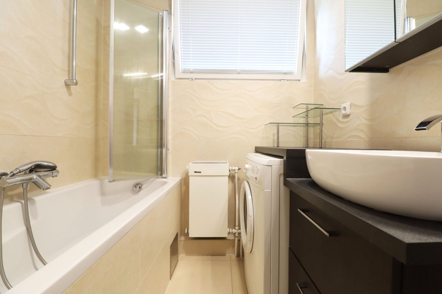 Pronájem bytu 2+kk 47 m² — photo 3