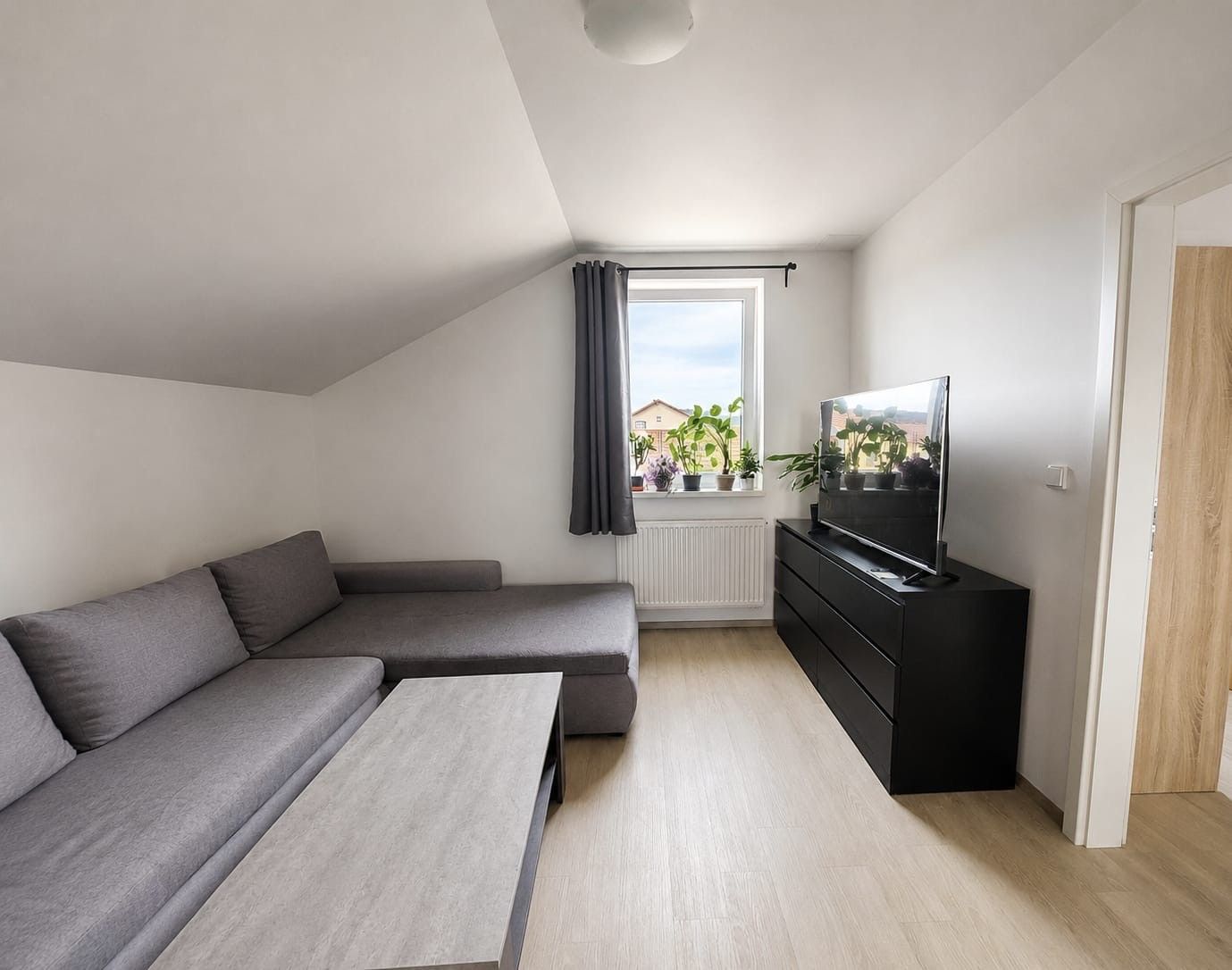 Pronájem bytu 2+kk 57 m² — photo 2