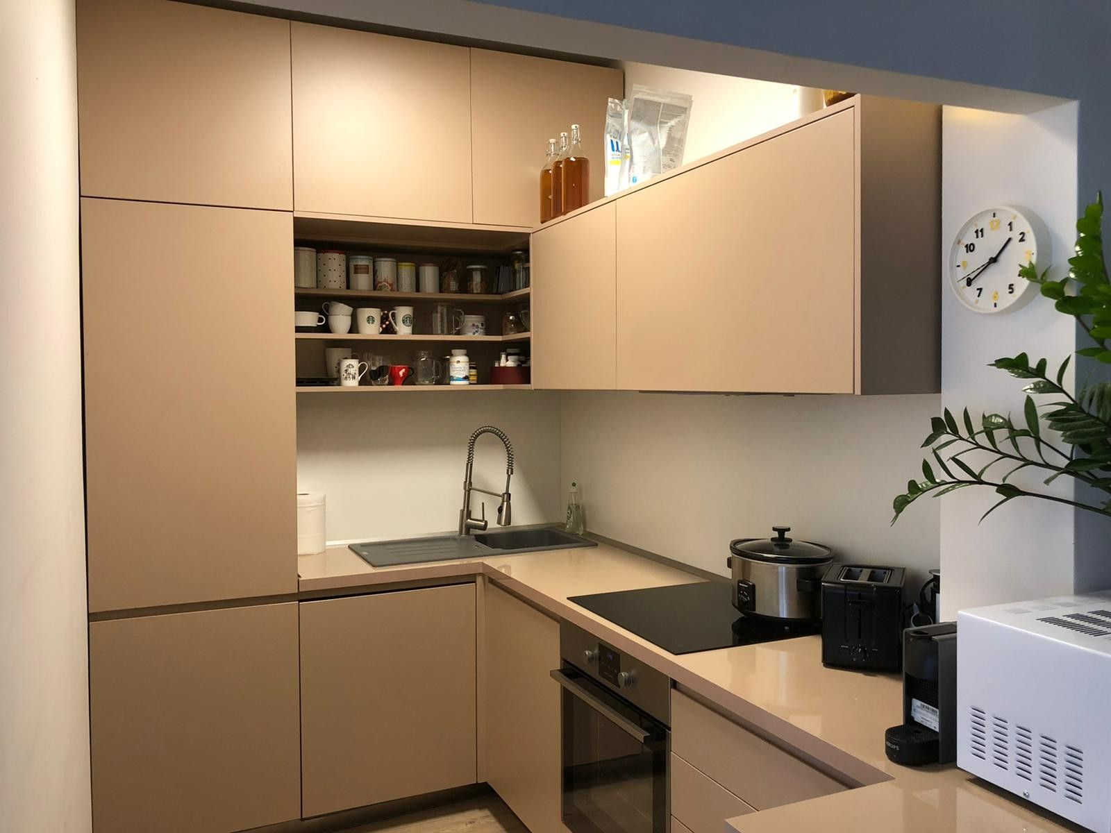 Prenájom bytu 2-izbový 72 m² — photo 4