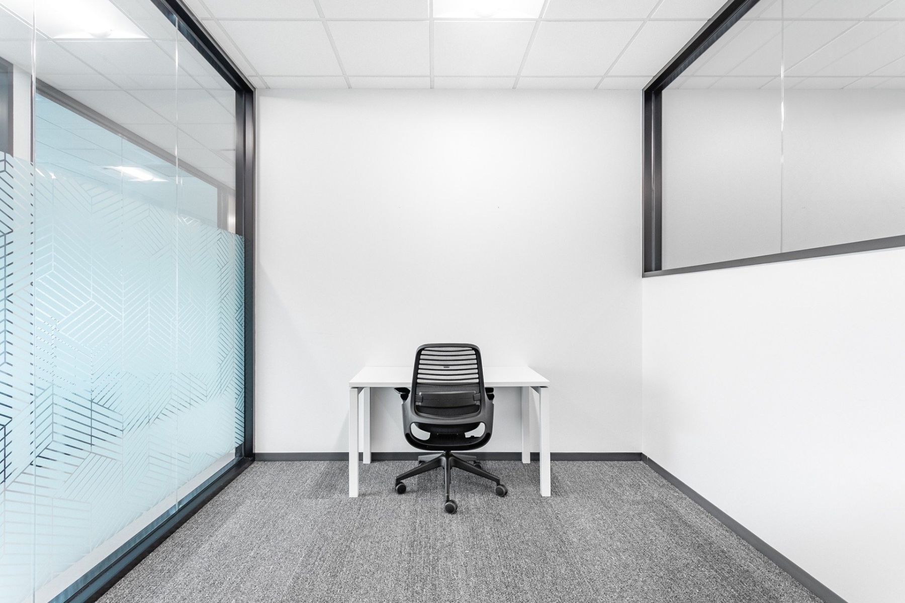 Pronájem kanceláře 50 m² — photo 2