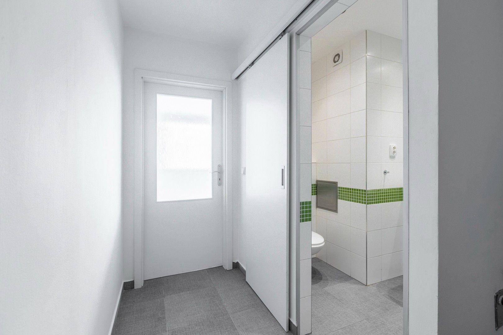 Pronájem bytu 1+kk 29 m², Praha – náhled fotky 9